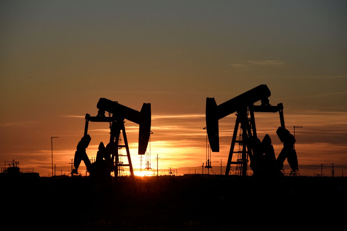 Цены на нефть растут, несмотря на рост запасов в США