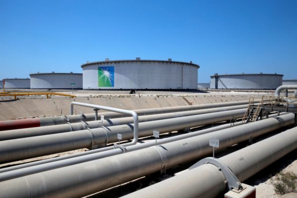 Саудовская Аравия повышает июльские цены на нефть, неожиданно высокие для покупателей из Азии