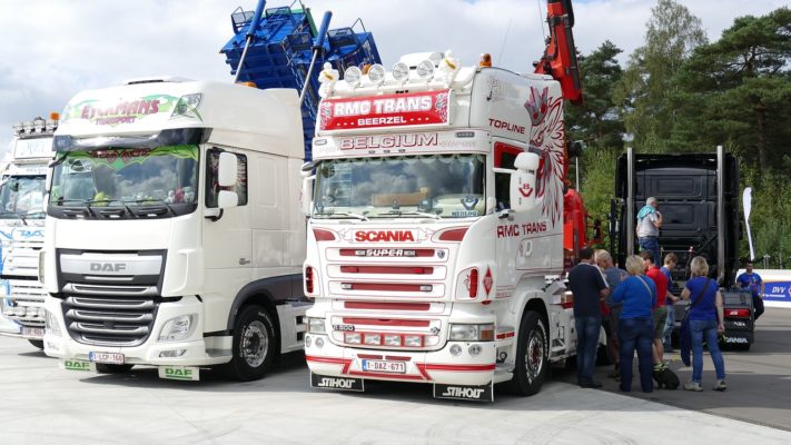 Scania Изображение me-myself-and-I с сайта Pixabay