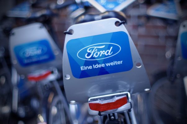 FORD Изображение Ralfador Ralfadinski с сайта Pixabay